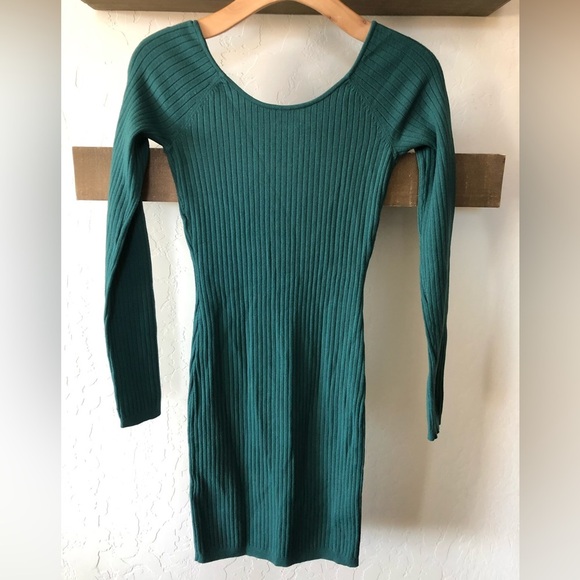 Wilfred Aritzia|Emerald Forest Green Ribbed Long sleeve Bodycon Dress•••Small - Picture 7 of 12